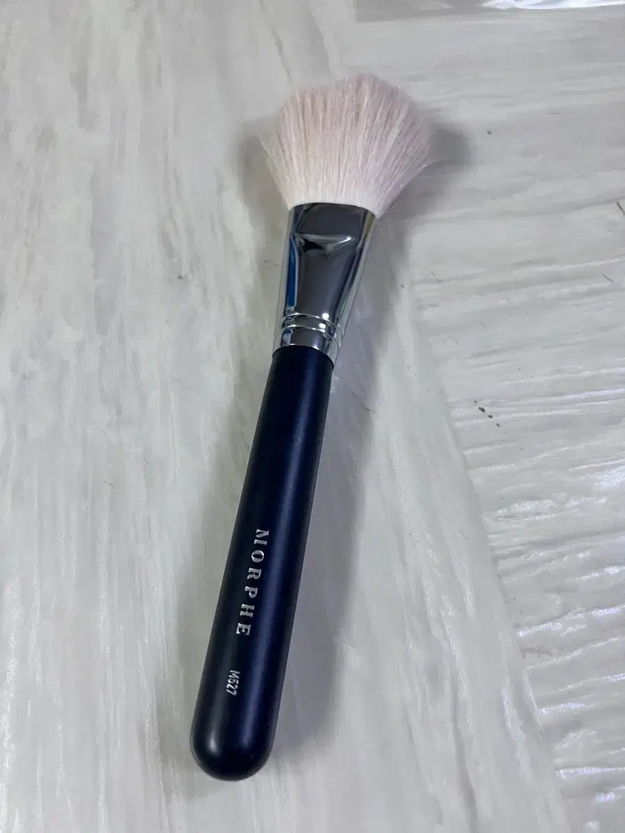 Morphe 몰피 브러쉬 M527